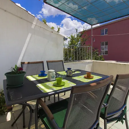 Apartments Vince Primosten Exterior photo