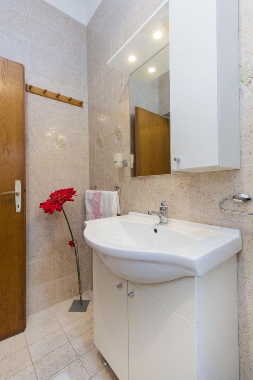 Vince Apartment Primosten